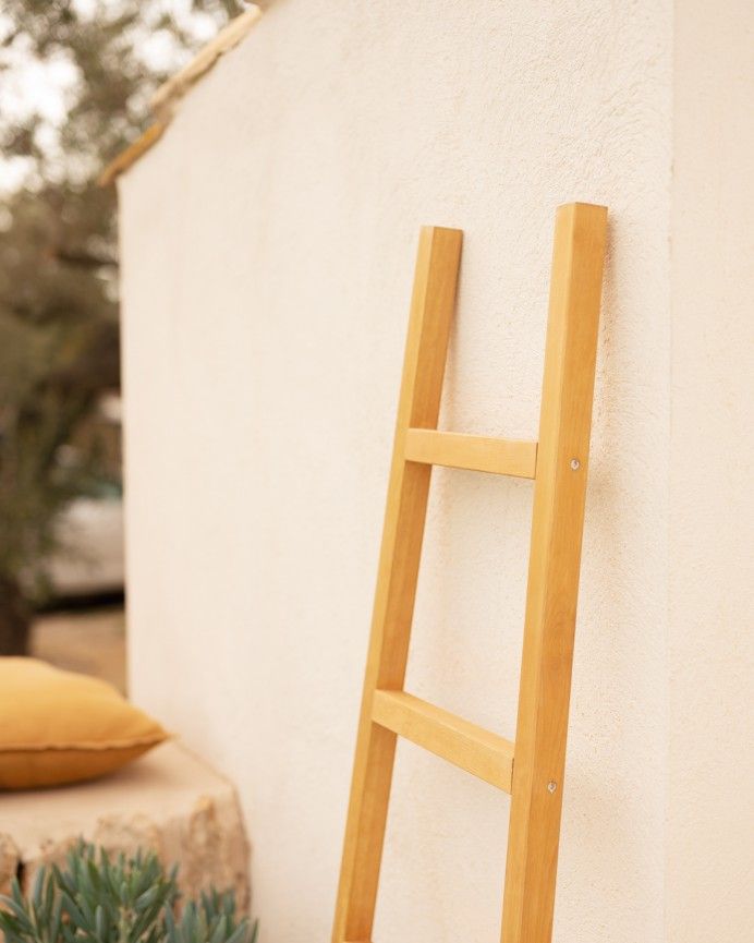 ESCALERA MADERA TUCUMÁNES