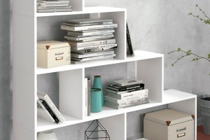 ESTANTERÍA ESCALERA