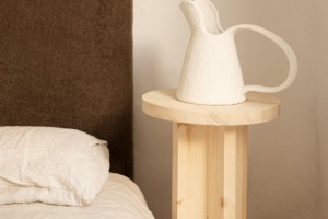 MESITA NOCHE BISBAILEN